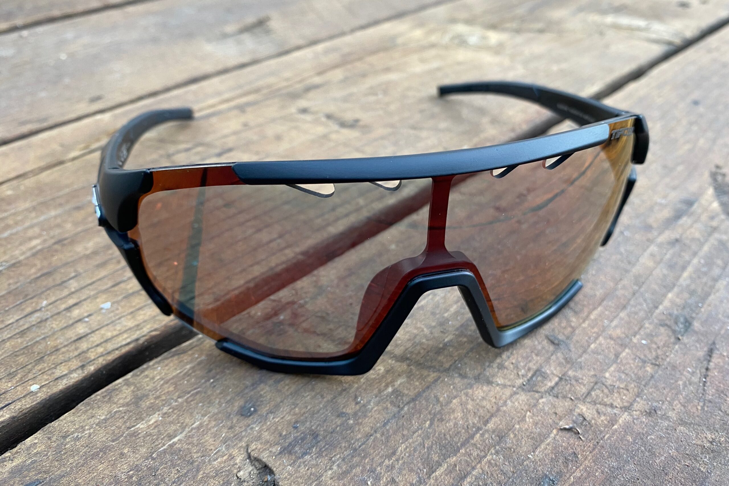 Tifosi Sledge cycling sunglasses product shot