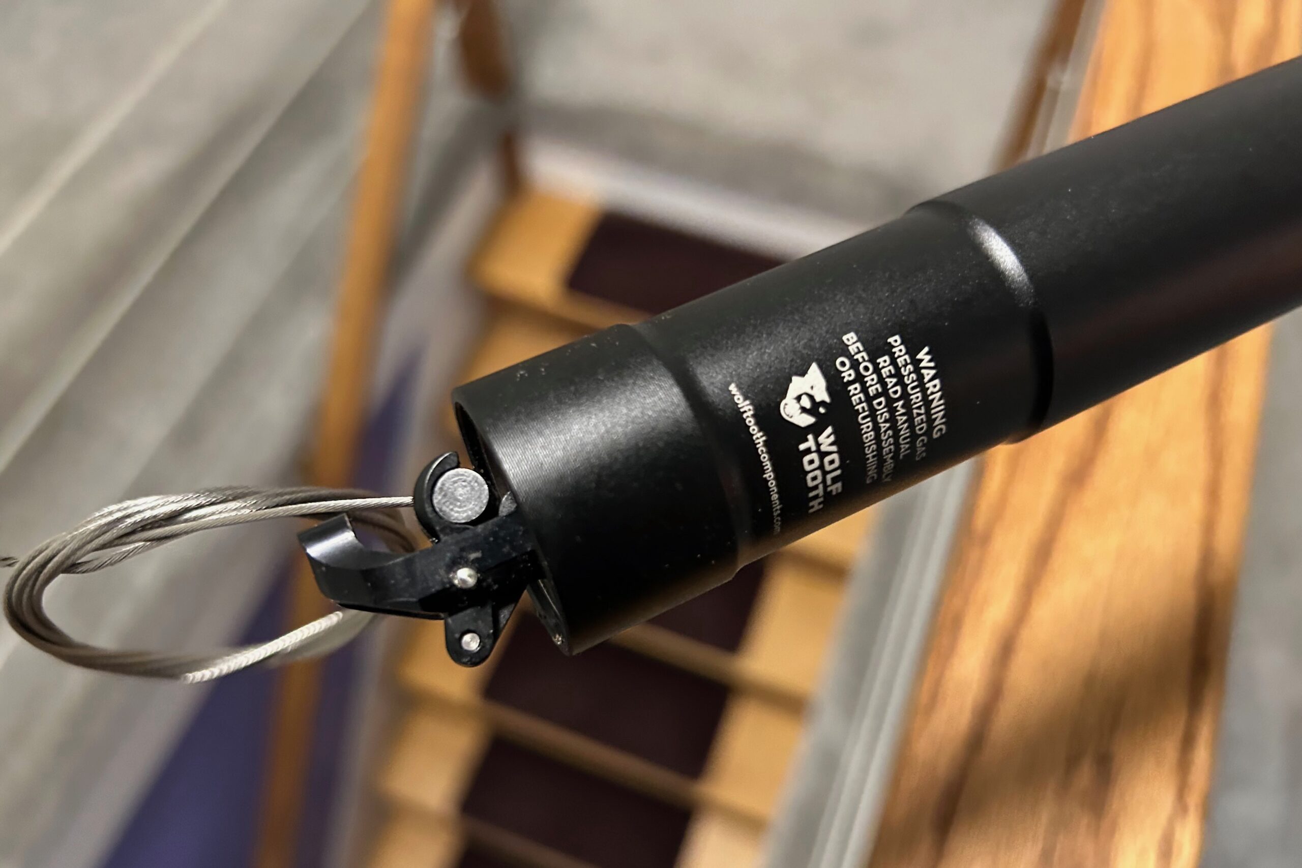 Cable connected to the actuator on the Wolf Tooth Resolve dropper